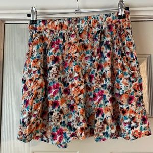 Floral printed mini skirt
